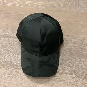 NEVER WORN BASEBALL HAT